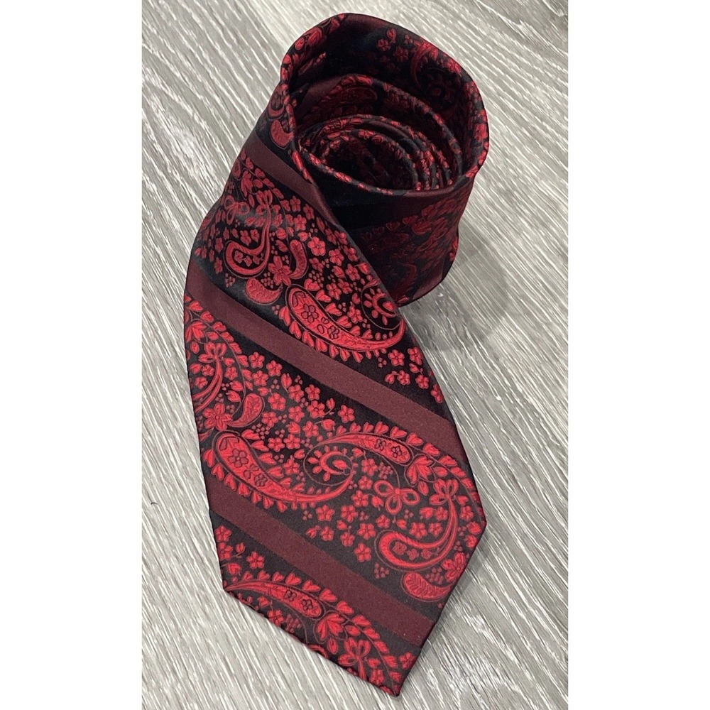 BACHRACH Men's 100% Silk Necktie Designer PAISLEY Red/Black/Burgundy